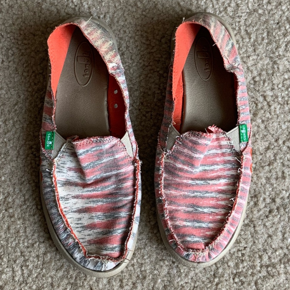 Sanuks